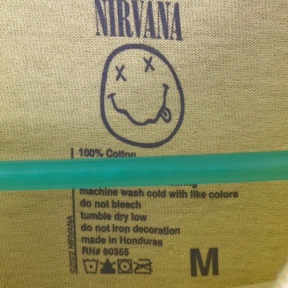 NWOT Nirvana yellow & black band T-shirt - Picture 3 of 4